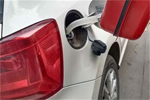 凤凰24小时救援车收费标准